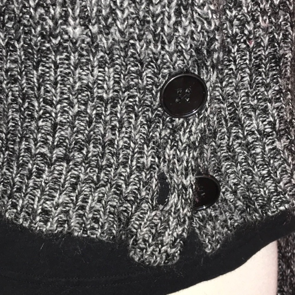 Sweater - Picture 4 of 5